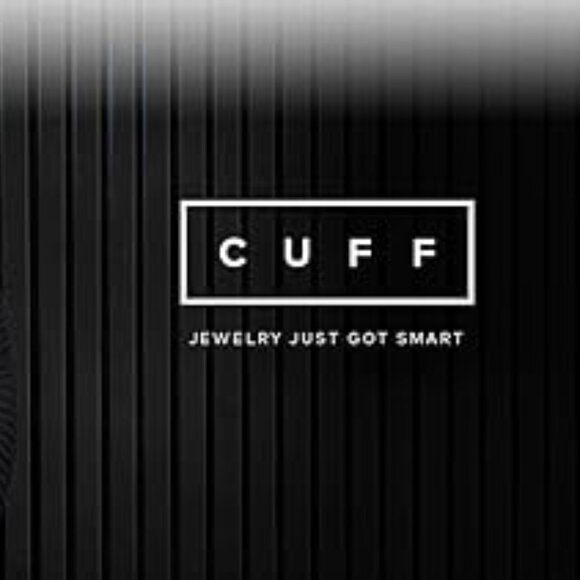 NWT IOB Carin Cuff Smart Leather Bracelet - Picture 2 of 13